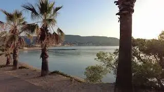 Découvrez la splendeur cachée de Bormes-les-Mimosas près de la plage de la Favière ☀️🌊