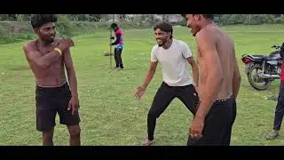 Funny wrestling in village 😄. Desi chore gav me kushti ladte huye.