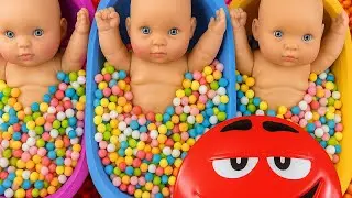 3 minutes Satisfying video / Mixing Candy Asmr &Make up in 3 Bathtubs with Magic M&M&rsquo;s  Slime