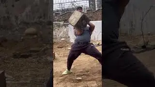 pehlwan Daniyal Siakh kashmir stone lifting #kashmiri #viralvideo