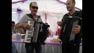 Poštar i Branimir Ja sam momak za ženidbu