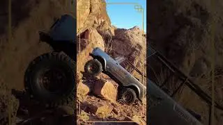 Redcat Gen 9 Scout 800. enjoying a day out. #rc #rcfun #rccar #fun #offroad