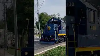 35 seconds of NJT GP40PH-2 CNJ heritage unit flying by montvale #train #railwayline