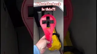 60 sec boat survey (Ep 293) What the heck is this? #boating #boatinspection #marinesurveyor#boat