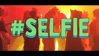 Let me take a #Selfie - Furry version