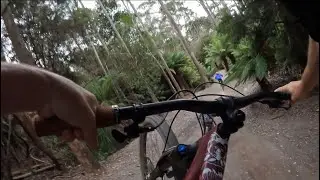 Air Ya Garn Derby Tas with crash