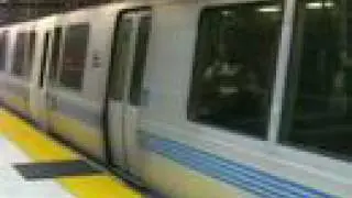 BART arriving at Glen Park Station