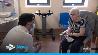 The health secretary was confronted by a patient suffering with chronic pain during hospital visit