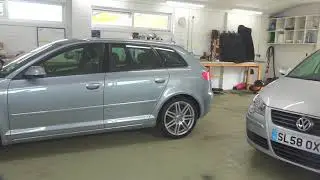 Cars waiting to be Valeted