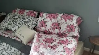 Blended Review: Mix & Matching Florals- French Country chic Floral Bedding 1800k Egypt Comfort.