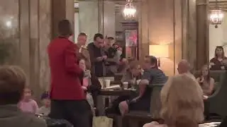Утиный сторож, утки, несколько овец и пастух