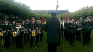 Mit Spiel voran