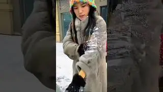 People Clean Expensive Fur Coats With Snow?! Northeast China&rsquo;s Smart Winter Hack #shorts