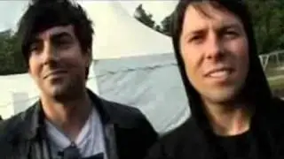 Lostprophets Funny Moments - Ian and Jamie