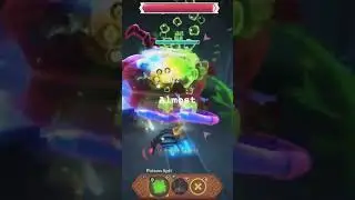 Almost 1 waved the Hardcore worm boss. #portal #portalknights #hardcore #boss #druid
