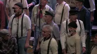 Kan du danse polka:  Austrheim og Stardalen mannskor.