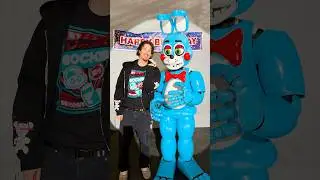 Я сделал Five Nights At Freddy&rsquo;s 2 в реальной жизни