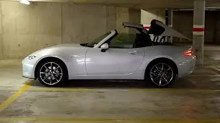 Mazda MX-5 RF - Retractable Fastback
