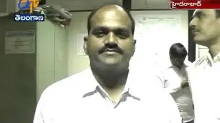 ACB Catches An Advertisement Employee Of GHMC While Receiving Bribes