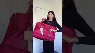 I&rsquo;ve never seen a more functional travel bag and such a luxe little deep red cross over 🤎✨