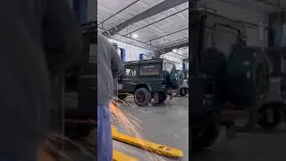 Easy Green #landroverdefender #custombuild #classicdesign #moderndrive #landroverdefender #4x4