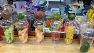 Fresh Fruit Smoothie for 20 Baht: Only in Bangkok, Thailand #fruitsmoothie #shortvideo  #shorts
