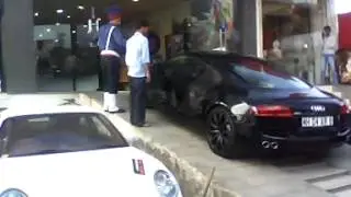 yo yo honey singh car ......AUDI R8
