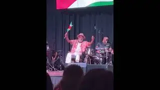 Borger Breeveld bij #srefidensi show J&ouml;rgen Raymann #paramaribo #suriname