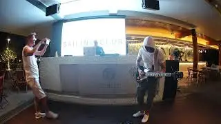 @KirillOnTheRock Нереально крутой бит в миксе с гитарой #music #guitar #livecontent