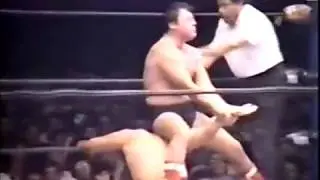 Sangre Chicana vs. El Faraon