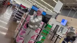 Reacting To Gavin Leron Rizzin Up Snowbunnies In Walmart