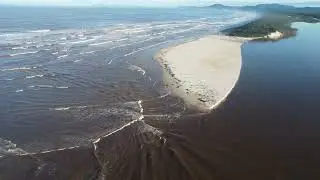 What's floating in the river? Nambucca flood 2025