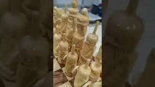 Шахматы резные ларец Лихие Герб Светлый Орех 25*25*10