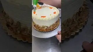 Cream cheese frosting is my favorite food #cakedecorating #cake #cakeinspiration #cakes