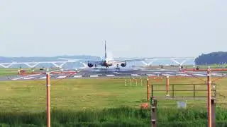 FREE TO USE 4K Cinematic Airplane Landing video clip