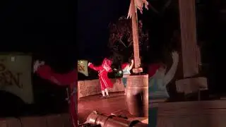 Le capitaine Crochet et monsieur Mouche à Disneyland paris 2022