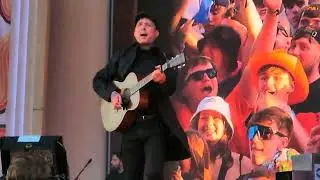 Gerry Cinnamon Live Leeds Festival - Lullaby - [JSYL]