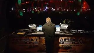 Paul Van Dyk playing &ldquo;Allan Morrow - The Pain Inside&rdquo; at Airbeat One 