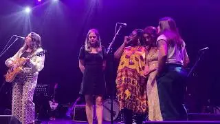 Caroline Spence, Sometimes a Woman is an Island, live at the Brooklyn Bowl, Nashville, 6 Sept 2023