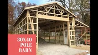 Стропильные фермы амбара с опорами 30x40 и крыльцом 10x40.