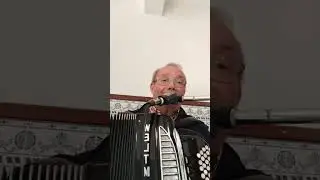 Musica ao acordeão 🪗                                        # Acordeonista Português