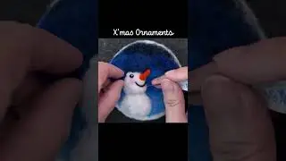 NEEDLE FELTED CHRISTMAS ORNAMENT, THE GAZING SNOWMAN #shorts #needlefelted #woolart