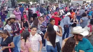 🎹La yaquecita👩  🎹La cumbia bonita💃