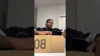 Newest Yeezy 700 MNVN Unboxing