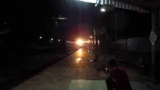 Super Offlink WAP1 Night Ripper Swaraj Express thrashes SMBJ at 110kmph!!