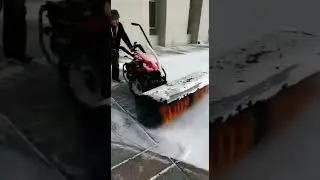 380v Snow Sweeper Machines 13HP Hand Held Hot Snow Blower 500mm Width