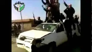 Al-Qouriya Deir ez-Zor, 19/12/2011. Free Syrian Army captures a vehicle from Military Intelligence.
