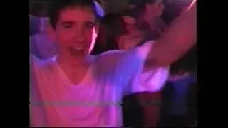 Duffys bar 1995 part 3