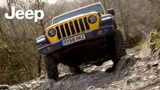 2019 Jeep Wrangler Rubicon 4-door | Hellayella | Road & Trail Driving, Interior, Exterior (UK Spec)