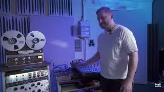 Florian Meindl explaining Summing & Effect Mixer - Masterclass for Home of Sound